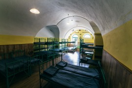 Sale wieloosobowe bez łazienki